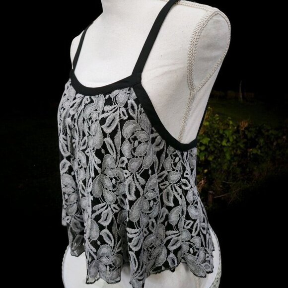 Free People ✦ Embroidered Floral Camisole ✦ Strappy Back Sheer Overlay Top S EUC - Picture 8 of 11